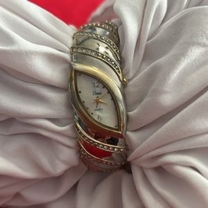 viviana-gold-watches-for-women